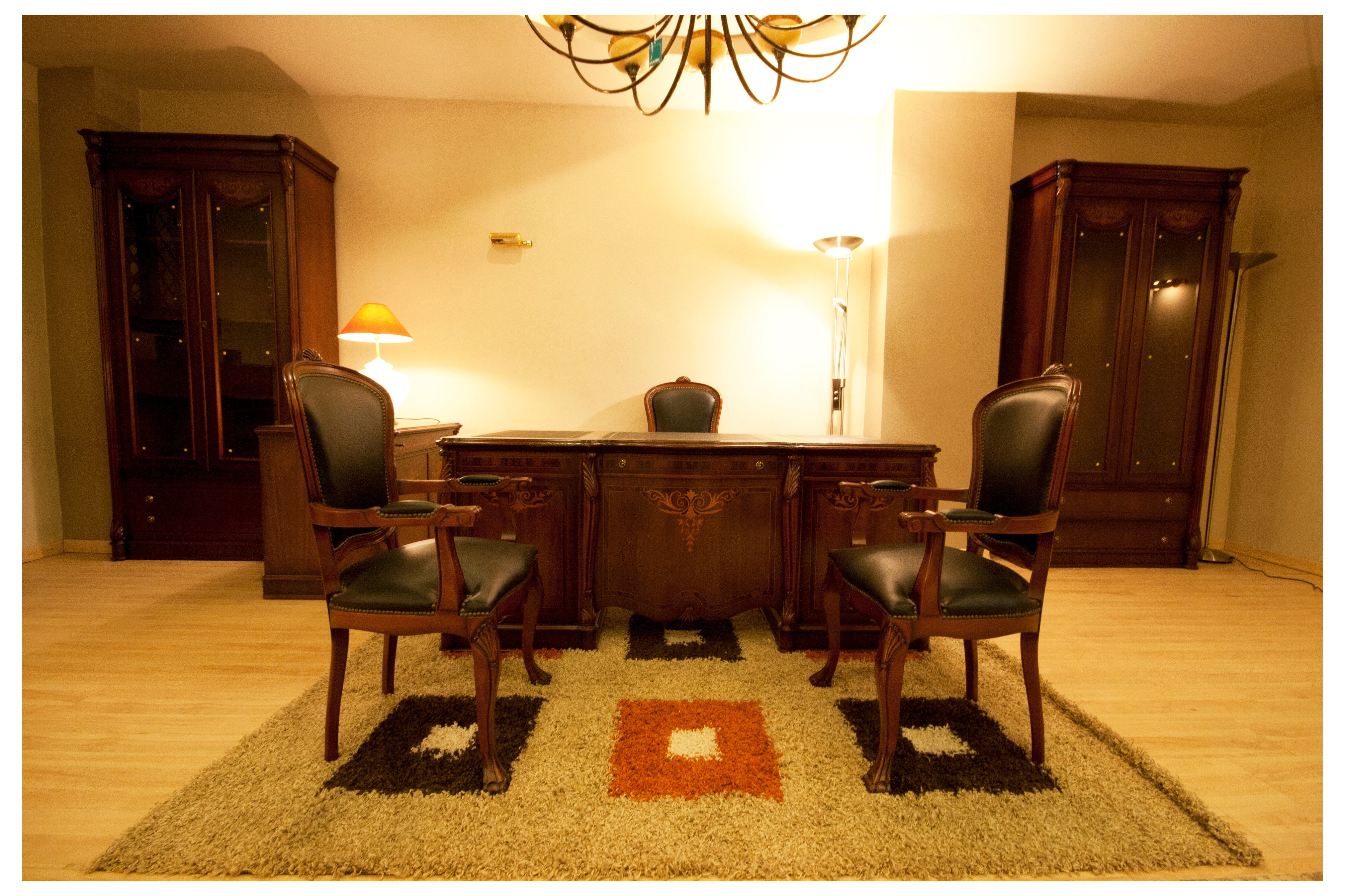 Classic Mahogany Chairman Office