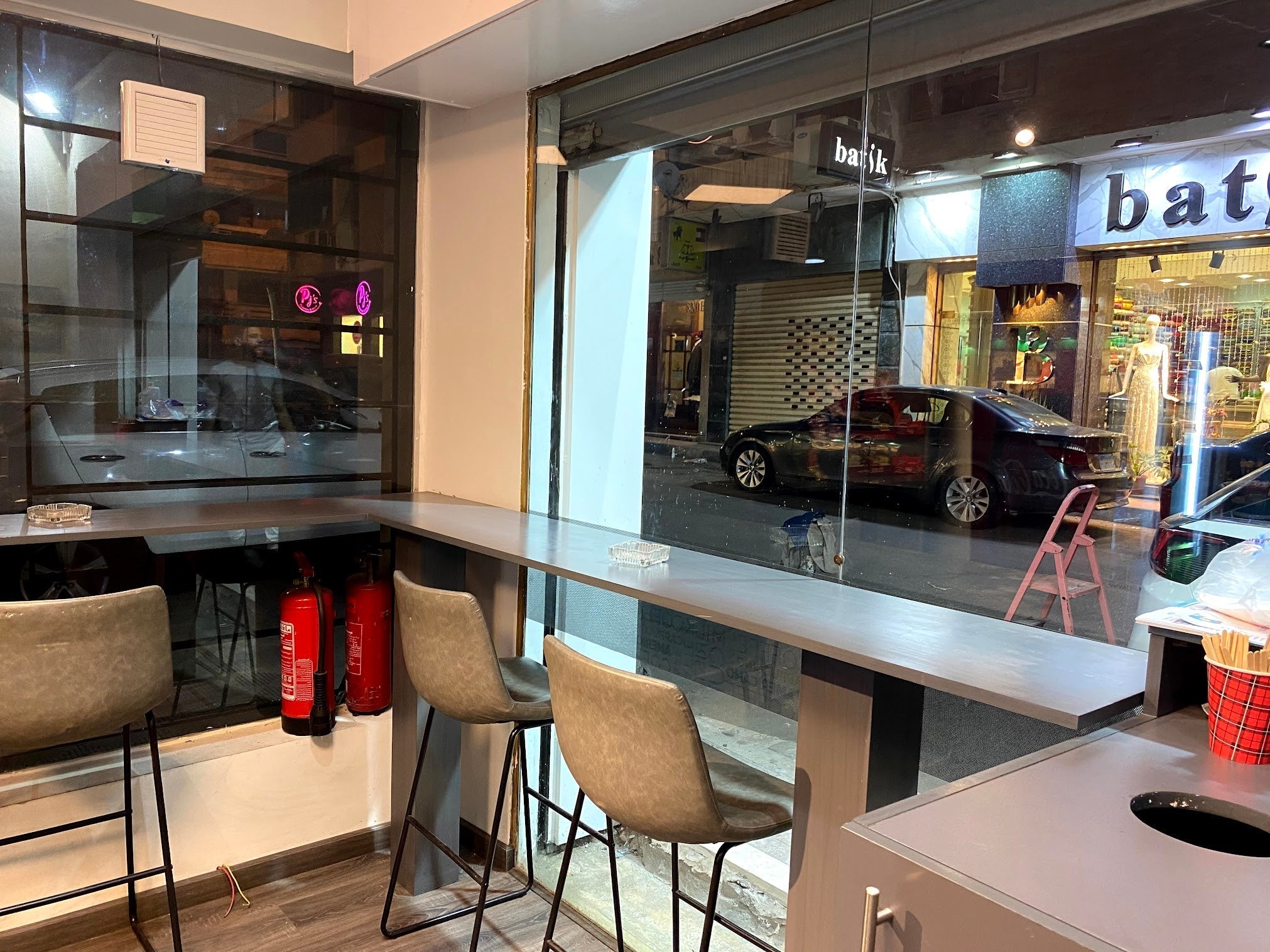 Side Shop - Roushdy