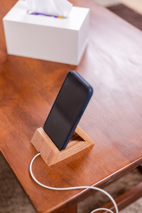 Handcrafted Wooden Mobile Holder – Sleek and Functional