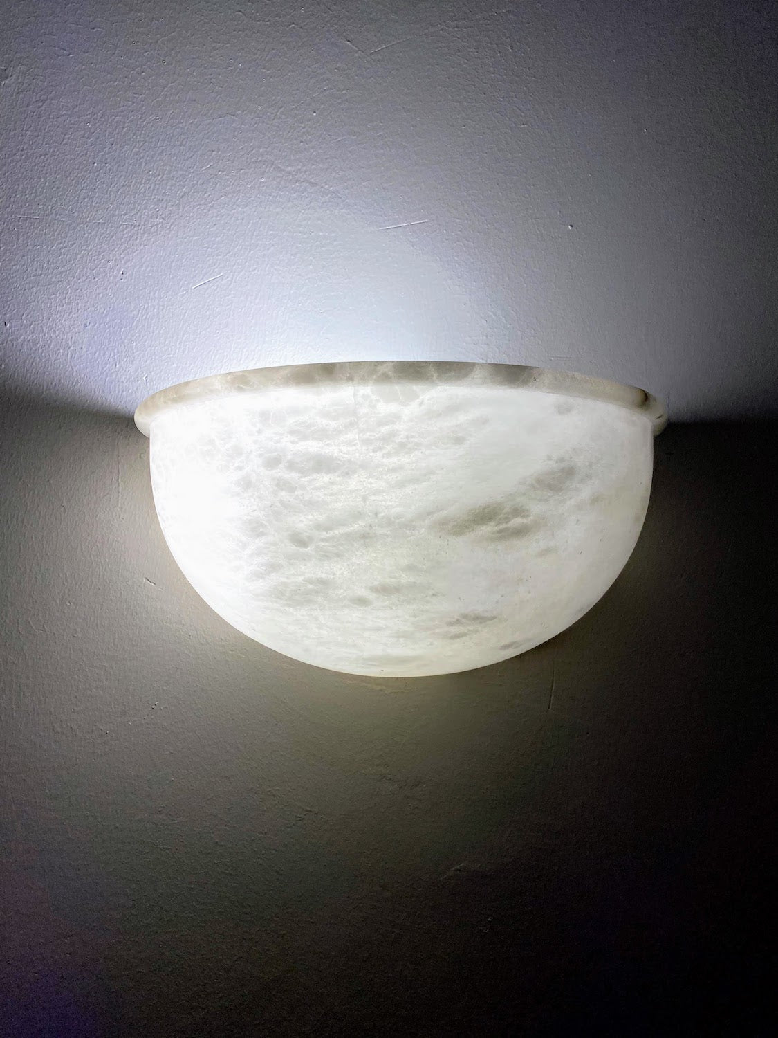 Round-Alabaster-Marble-Lamp