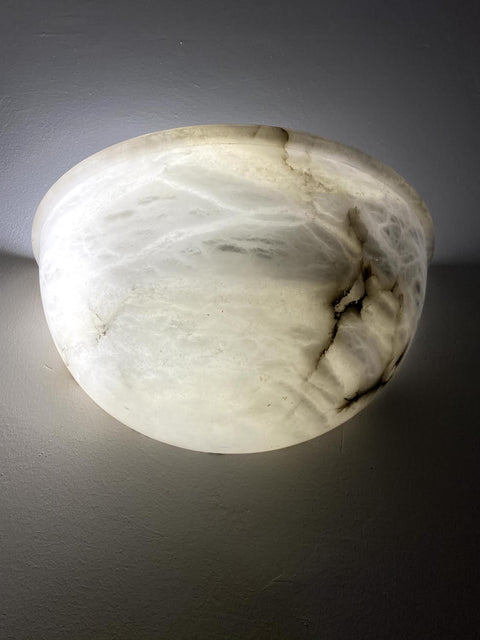 Alabaster Lamp With Circular Shape - Wood Workers Global