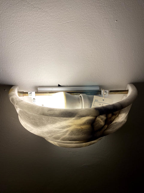 Oval Alabaster Lamp - Wood Workers Global